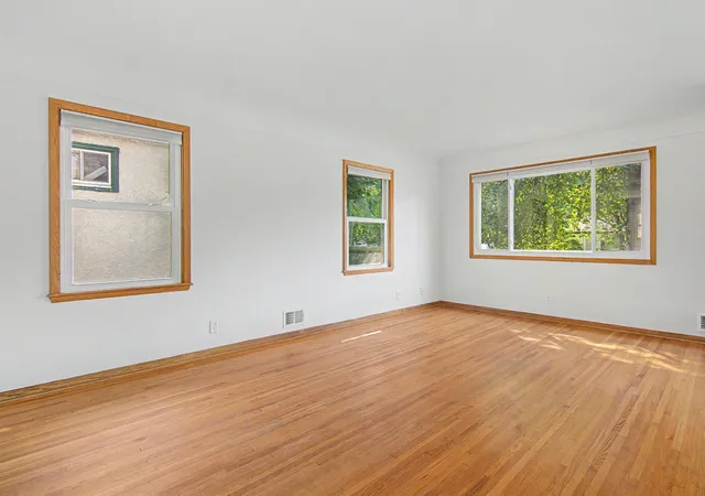 Photo 3 of Sale Pending at 3456 Lee Ave N, Crystal, MN 55422 | MLS# 7105133 | Listing updated on 2026-09-15