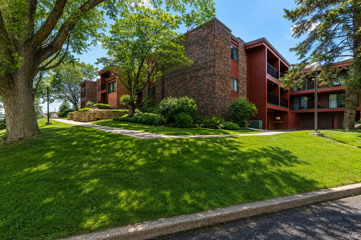Listing Photo 16 - Condo for sale in 8007 Xerxes Ave S located at 8007 Xerxes Ave S, Bloomington, MN 55431 - Unit #A101