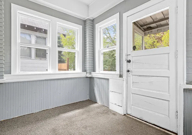Photo 2 of Sale Pending at 1700 Reaney Ave, Saint Paul, MN 55106 | MLS# 7106241 | Listing updated on 2026-09-12