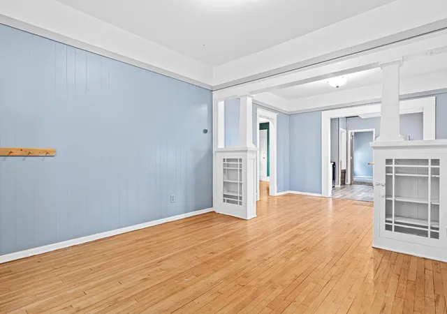 Photo 3 of Sale Pending at 1700 Reaney Ave, Saint Paul, MN 55106 | MLS# 7106241 | Listing updated on 2026-09-12