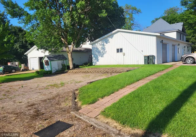 Photo 3 of Single family home for sale at 500 Bowman St, Stewart, MN 55385 | MLS# 7106566 | Listing updated on 2026-09-11
