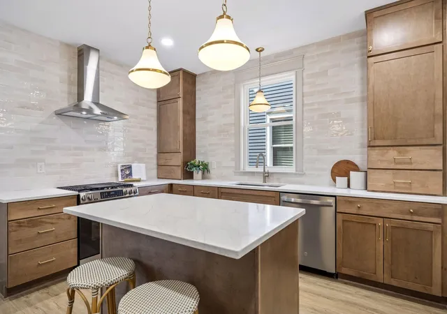 Photo 1 of Single family home for sale at 941 Hague Ave, Saint Paul, MN 55104 | MLS# 7106858 | Listing updated on 2026-09-11