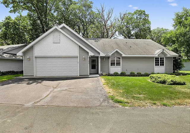 Photo 1 of Single family home for sale at 276 Waite Ave S, Saint Cloud, MN 56301 | MLS# 7107032 | Listing updated on 2026-10-08
