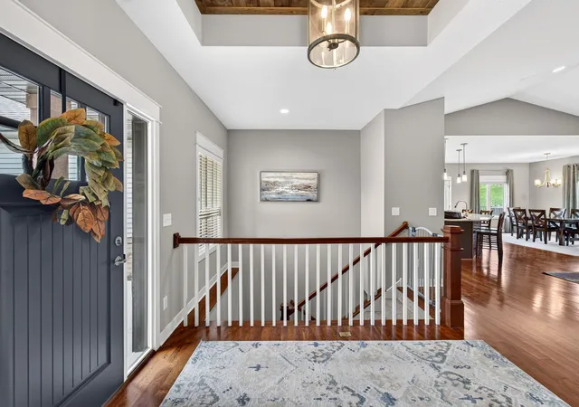 Photo 4 of Single family home for sale at 1936 Kerry Dr NE, Rochester, MN 55906 | MLS# 7107123 | Listing updated on 2026-09-09