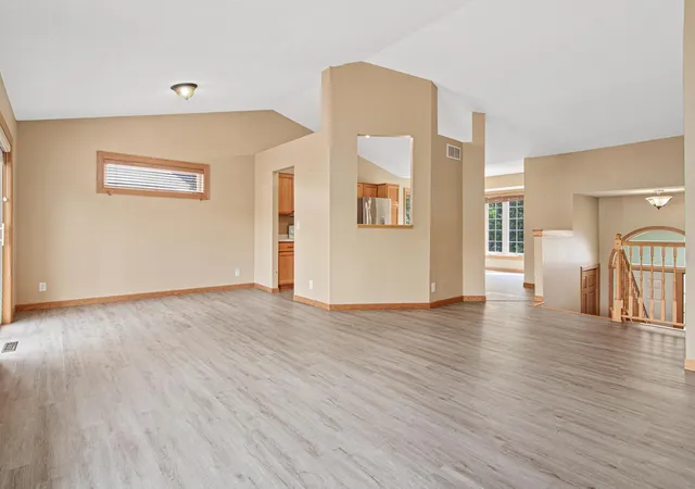 Photo 3 of Single family home for sale at 8417 Ashford Rd, Saint Paul, MN 55125 | MLS# 7107248 | Listing updated on 2026-09-15