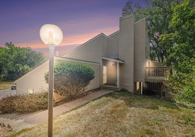 Photo 2 of Single family home for sale at 5626 N Innsbruck Ct, Fridley, MN 55432 | MLS# 7107332 | Listing updated on 2026-09-12