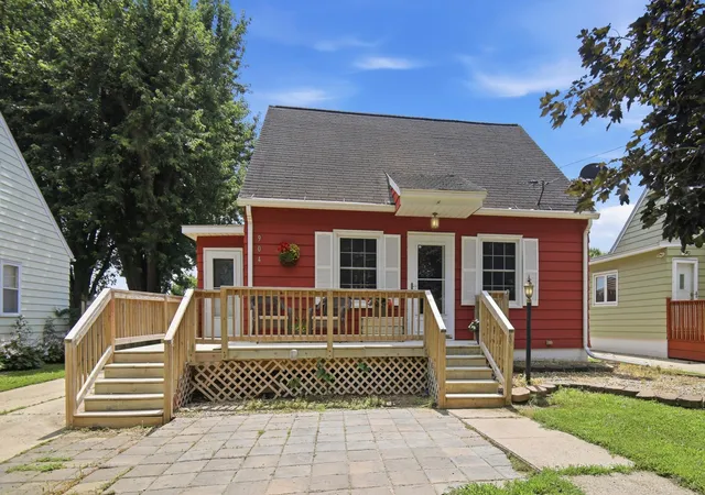 Photo 2 of Single family home for sale at 904 14th Avenue Se, Austin, MN 55912 | MLS# 7107687 | Listing updated on 2026-09-10
