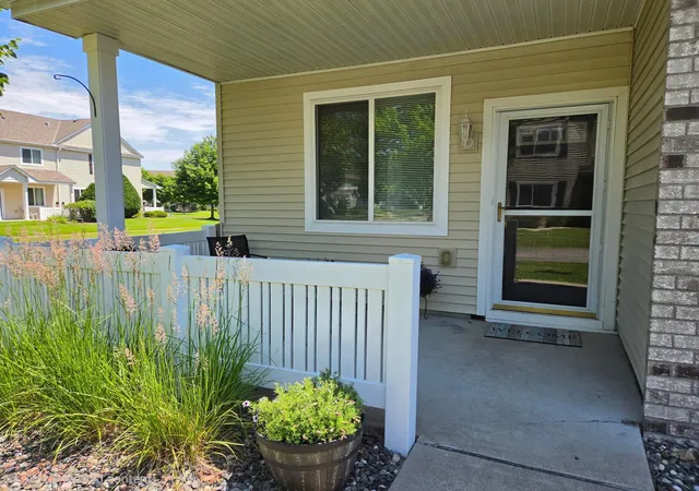 Photo 3 of Single family home for sale at 18611 97th Place N, Maple Grove, MN 55311 | MLS# 7107754 | Listing updated on 2026-09-10