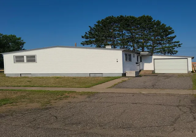 Single family home for sale at 14 Hemlock Cir, Babbitt, MN 55706 | MLS# 7108023