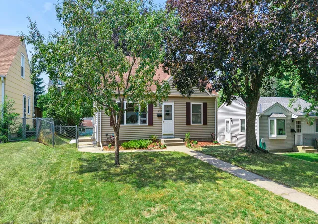Photo 3 of Single family home for sale at 6712 Washburn Ave S, Minneapolis, MN 55423 | MLS# 7108413 | Listing updated on 2026-09-15