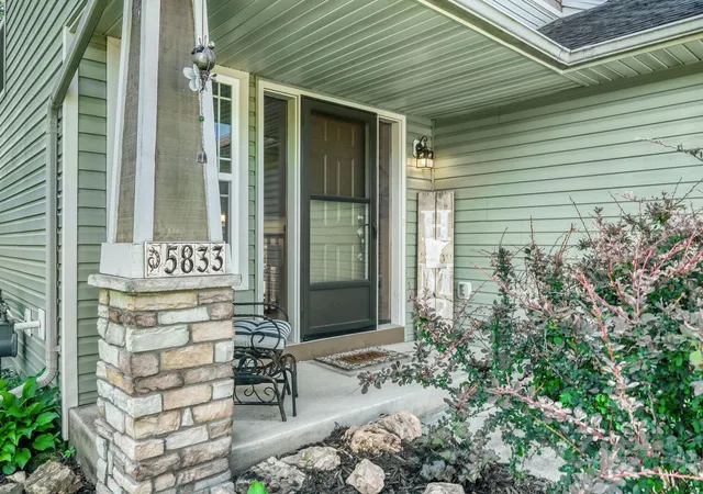 Photo 3 of Single family home for sale at 5833 212th Street N, Forest Lake, MN 55025 | MLS# 7108512 | Listing updated on 2026-09-11
