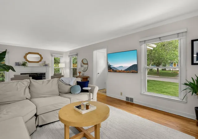 Photo 3 of Single family home for sale at 9100 Club Rd, Minneapolis, MN 55426 | MLS# 7108854 | Listing updated on 2026-09-12