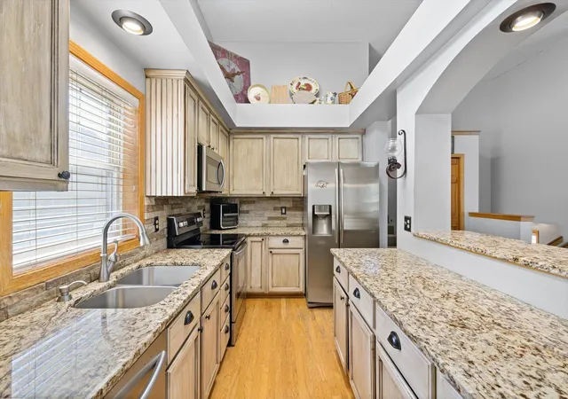 Photo 3 of Single family home for sale at 10154 Country Clb Curv, Saint Paul, MN 55129 | MLS# 7109207 | Listing updated on 2026-09-17