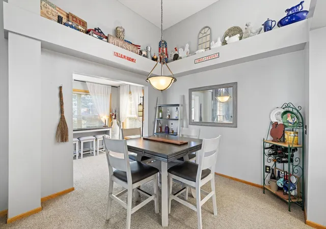 Photo 4 of Single family home for sale at 10154 Country Clb Curv, Saint Paul, MN 55129 | MLS# 7109207 | Listing updated on 2026-09-17