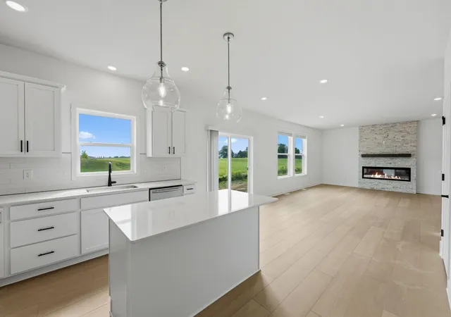Photo 3 of Single family home for sale at 1921 Ravine Rd, Carver, MN 55315 | MLS# 7109320 | Listing updated on 2026-09-15