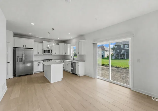 Photo 4 of Single family home for sale at 1921 Ravine Rd, Carver, MN 55315 | MLS# 7109320 | Listing updated on 2026-09-15