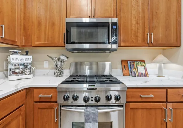 Photo 3 of Condo for sale at 370 Marshall Ave #102, Saint Paul, MN 55102 | MLS# 7109338 | Listing updated on 2026-10-06