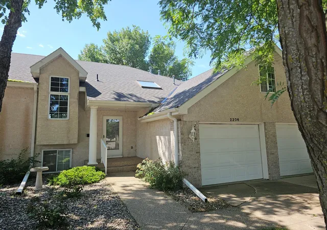 Photo 1 of Single family home for sale at 2206 10th Avenue Se, Willmar, MN 56201 | MLS# 7109794 | Listing updated on 2026-09-14