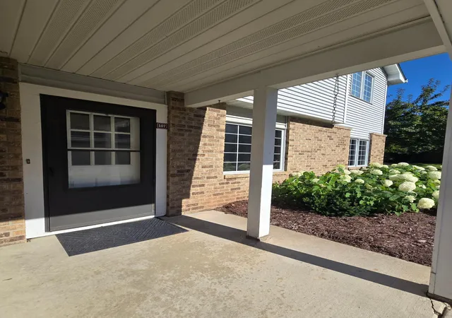 Photo 2 of Condo for sale at 3545 Blue Jay Way #107, Saint Paul, MN 55123 | MLS# 7110051 | Listing updated on 2026-09-09