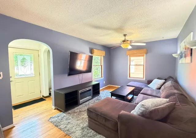 Photo 3 of Single family home for sale at 1018 4th Avenue Se, Rochester, MN 55904 | MLS# 7110171 | Listing updated on 2026-09-10
