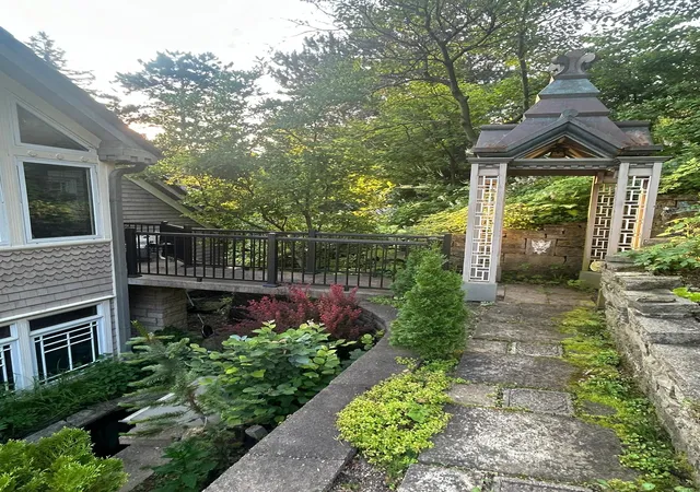Photo 4 of Single family home for sale at 53 W Lake Blvd, Winona, MN 55987 | MLS# 7110230 | Listing updated on 2026-10-30