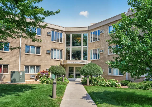 Condo for sale at 4360 Brookside Ct #209, Minneapolis, MN 55436 | MLS# 7110235