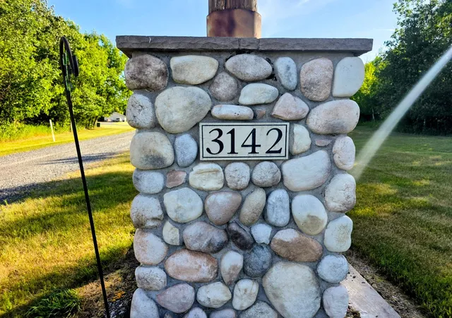 Photo 3 of Single family home for sale at 3142 Highway 53, International Falls, MN 56649 | MLS# 7110305 | Listing updated on 2026-09-15