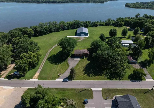 Photo 2 of Single family home for sale at 207 Maple Ave Sw, Elysian, MN 56028 | MLS# 7110333 | Listing updated on 2026-09-15