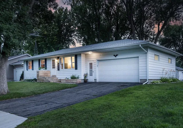 Photo 2 of Single family home for sale at 213 3rd Street S, Gaylord, MN 55334 | MLS# 7110525 | Listing updated on 2026-09-15