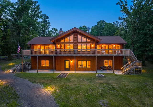 Photo 1 of Single family home for sale at 20111 S Twin Dr, Frazee, MN 56544 | MLS# 7110609 | Listing updated on 2026-09-10