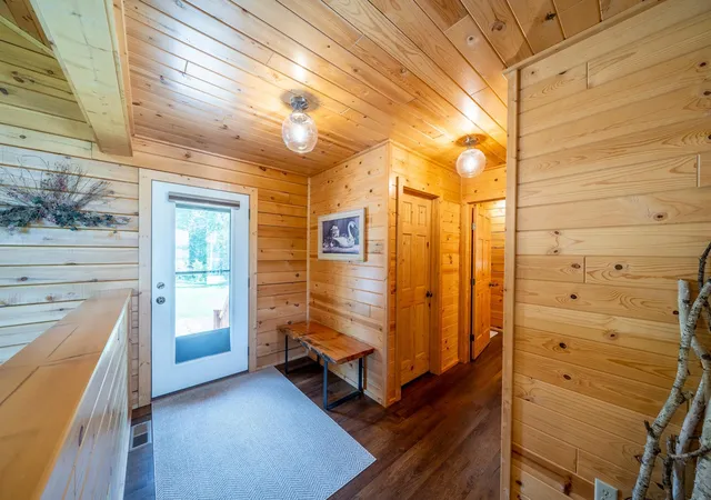 Photo 4 of Single family home for sale at 20111 S Twin Dr, Frazee, MN 56544 | MLS# 7110609 | Listing updated on 2026-09-10