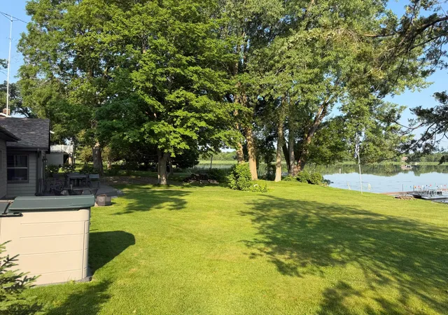 Photo 4 of Single family home for sale at 1037 Hamlet Dr N, Avon, MN 56310 | MLS# 7110758 | Listing updated on 2026-09-11