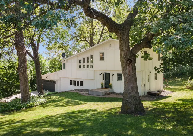 Photo 3 of Sale Pending at 8315 Greenfield Rd, Loretto, MN 55357 | MLS# 7110770 | Listing updated on 2026-10-02