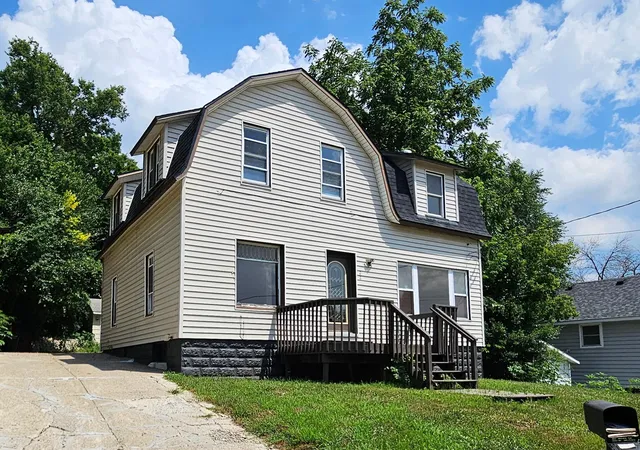 Photo 1 of Single family home for sale at 22 2nd Street Se, Faribault, MN 55021 | MLS# 7110991 | Listing updated on 2026-09-15