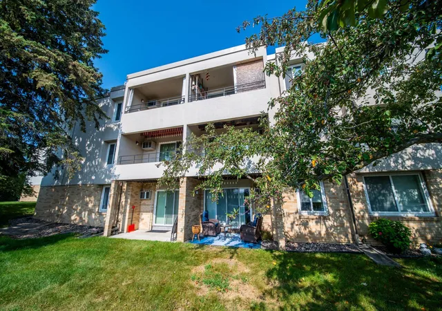 Photo 2 of Sale Pending at 358 Elton Hills Dr Nw #32, Rochester, MN 55901 | MLS# 7110994 | Listing updated on 2026-09-15