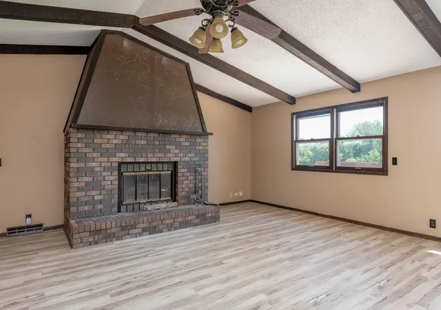 Photo 4 of Sale Pending at 33385 Sibley Hts Ln, Le Sueur, MN 56058 | MLS# 7111020 | Listing updated on 2026-09-22