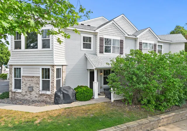 Photo 1 of Sale Pending at 14641 Sapphire Ln, Anoka, MN 55303 | MLS# 7111355 | Listing updated on 2026-09-11