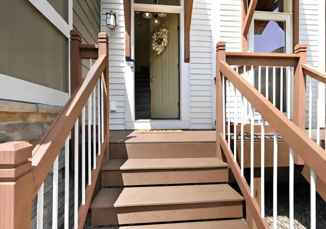 Photo 3 of Single family home for sale at 1905 Red Maple Ln, Northfield, MN 55057 | MLS# 7111454 | Listing updated on 2026-09-11