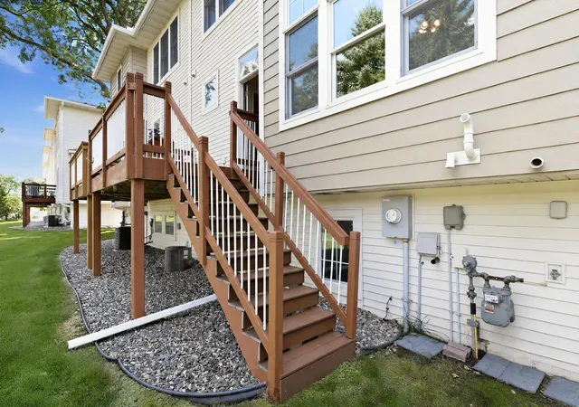 Photo 4 of Single family home for sale at 1905 Red Maple Ln, Northfield, MN 55057 | MLS# 7111454 | Listing updated on 2026-09-11