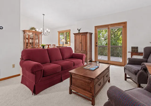 Photo 3 of Sale Pending at 18258 Cascade Dr, Eden Prairie, MN 55347 | MLS# 7111605 | Listing updated on 2026-09-25