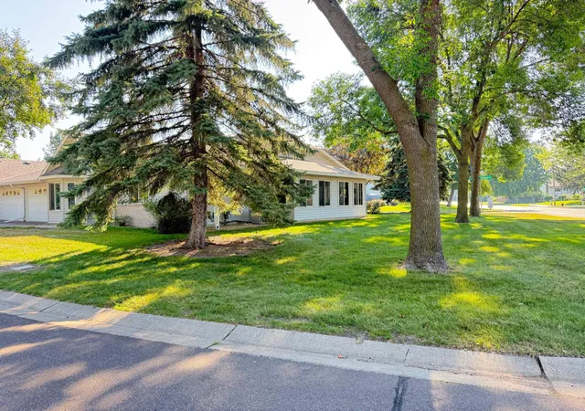 Photo 3 of Sale Pending at 659 Belland Ave, Saint Paul, MN 55127 | MLS# 7111703 | Listing updated on 2026-09-15