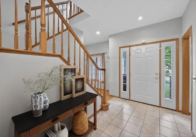 Photo 4 of Single family home for sale at 2032 Fox Valley Dr SW, Rochester, MN 55902 | MLS# 7111858 | Listing updated on 2026-09-14
