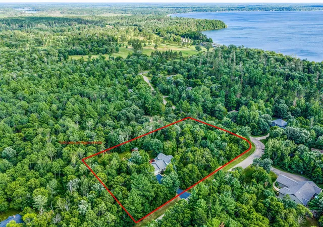 Photo 3 of Single family home for sale at 8022 White Oak St NE, Bemidji, MN 56601 | MLS# 7111993 | Listing updated on 2026-10-07