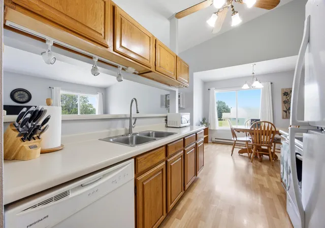 Listing Photo 4 - Condo for sale in building located at 2923 32nd St S, Moorhead, MN 56560