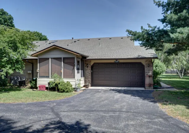 Photo 2 of Single family home for sale at 1539 Pheasantwood Trl, Northfield, MN 55057 | MLS# 7112735 | Listing updated on 2026-09-14