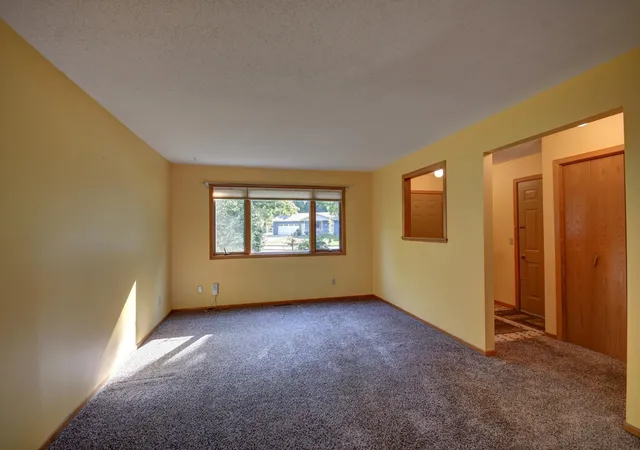 Photo 3 of Single family home for sale at 1539 Pheasantwood Trl, Northfield, MN 55057 | MLS# 7112735 | Listing updated on 2026-09-14