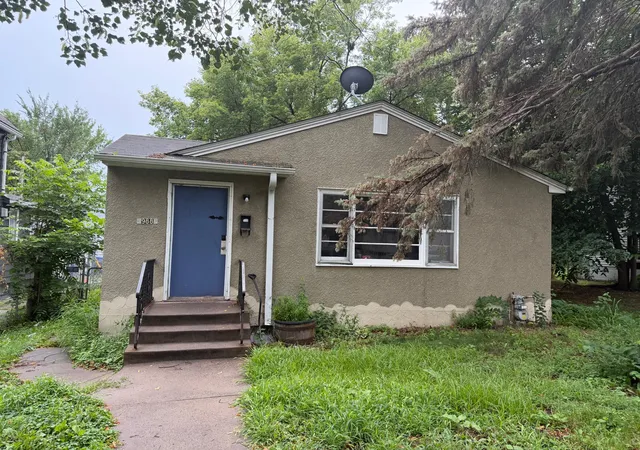 Photo 1 of Single family home for sale at 988 Fremont Ave, Saint Paul, MN 55106 | MLS# 7112883 | Listing updated on 2026-10-08