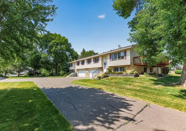 Photo 3 of Sale Pending at 4297 Evergreen Dr, Saint Paul, MN 55127 | MLS# 7113186 | Listing updated on 2026-09-11