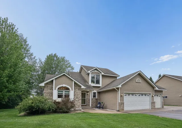 Photo 2 of Single family home for sale at 885 Katydid Ln Ne, Saint Michael, MN 55376 | MLS# 7113207 | Listing updated on 2026-09-13