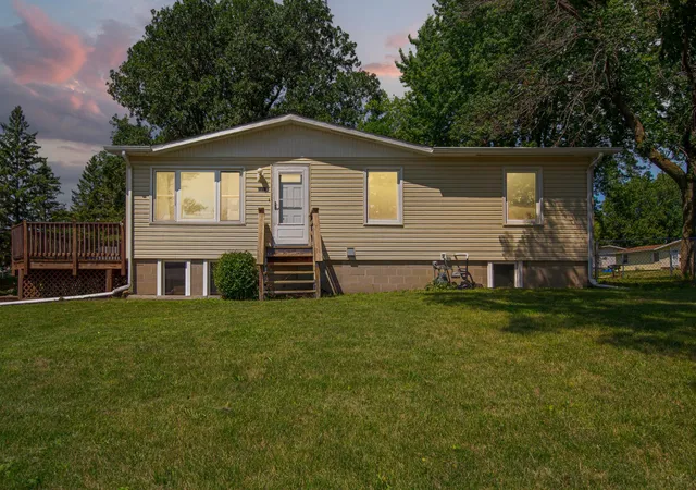 Photo 3 of Single family home for sale at 2234 3rd Avenue Nw, Owatonna, MN 55060 | MLS# 7113332 | Listing updated on 2026-09-15